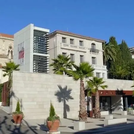Villa Maison Renovee Avec Jardin & Piscine